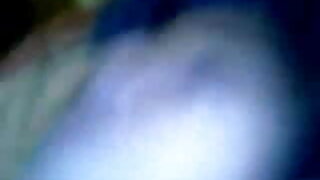ডাবল ঠোঁটের সঙ্গে হাল্কা ইংলিশ ব্লু ফিল্ম সেক্স ভিডিও তিনি প্রেম করতে কিভাবে ভাল জানেন কিভাবে ক্যামেরা প্রদর্শন পাবলিক টয়লেট যেতে হয়েছে